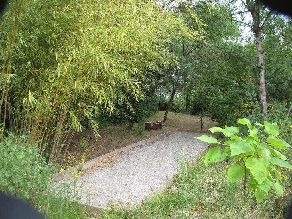 Domaine Du Bois Gite Bleuette Galargues Exterior photo